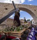 Un Arquillo restaurado contempla el Encuentro del Nazareno y la Virgen de la Soledad de Teruel