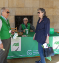 Cuarenta personas voluntarias de la Asociación contra el Cáncer participan en la cuestación de Teruel