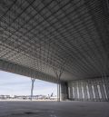 Tarmac Aragón firma el acta de concesión del hangar doble del Aeropuerto de Teruel