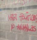 Detenida una joven por pintar más de cien grafitis en Teruel y se le acusa de dos delitos de odio por algunos mensajes