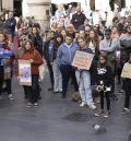 Cientos de turolenses de diversas localidades salen a la calle en el 25N para clamar contra la violencia machista