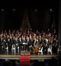 La Banda de Música llena el Teatro Marín con su show ‘¡Vaya lío de Navidad!’