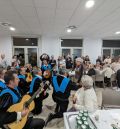 Una merienda para los mayores da inicio en San Julián a los actos de San Antón en Teruel