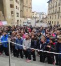 Niños de cinco colegios de Primaria piden  Paz y reniegan de la guerra en Alcañiz