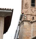 Cerrada la calle Ángel Ruiz y adyacentes de Alcañiz por la caída de materiales de la iglesia de Escolapios a la vía  pública