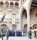 Alcañiz acoge un emotivo acto de Arriado de Bandera con militares y Guardia Civil