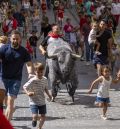 El primer encierro ‘chiky’  de las Fiestas del Ángel  llena las calles del centro