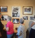 Los Olmos rememora los instantes de su historia en una exposición con 60 fotografías