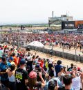 La mancha de aceite de Motorland  llena alojamientos en varias comarcas