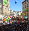 Alcañiz estalla de fiesta con el apoyo de las peñas y el debut de la cabezuda Estrella ‘la Tendera’