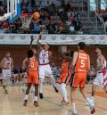 Zaragoza y Valencia sueltan  un gran partido de basket en Los Planos