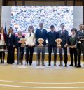 Fernando Adrián recibe el Premio Nicanor Villalta por la mejor faena de la Feria del Ángel de Teruel