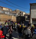 El reloj de Singra echa a andar con las campanadas infantiles después de 40 años