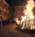 Quince hogueras mantienen viva  la llama de la Encamisada de Estercuel