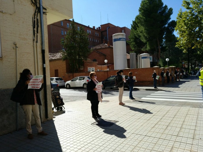 Participantes en la cadena humana de Teruel