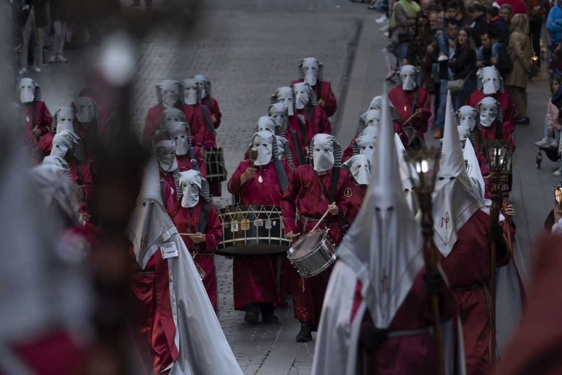 482_procesion-viernes-teruel14.jpg