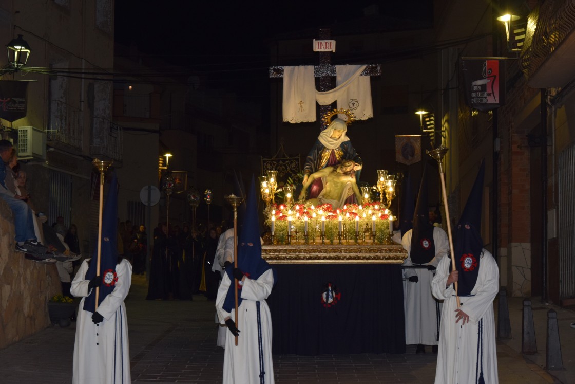 483_procesion-del-santo-entierro-la-piedad.jpg