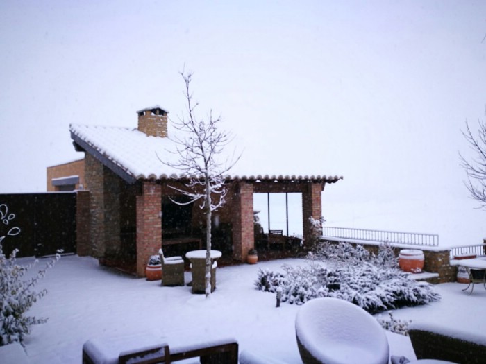 Acumulación de nieve en Mas de Cebrián, situado entre Puertomingalvo y Mosqueruela. Salvador Arenere