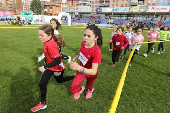 El Cross Promesicas llena Pinilla afición por el atletismo.  J.Escriche