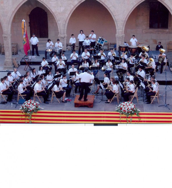 La banda de Mora de Rubielos en una reciente actuación en esta localidad turolense
