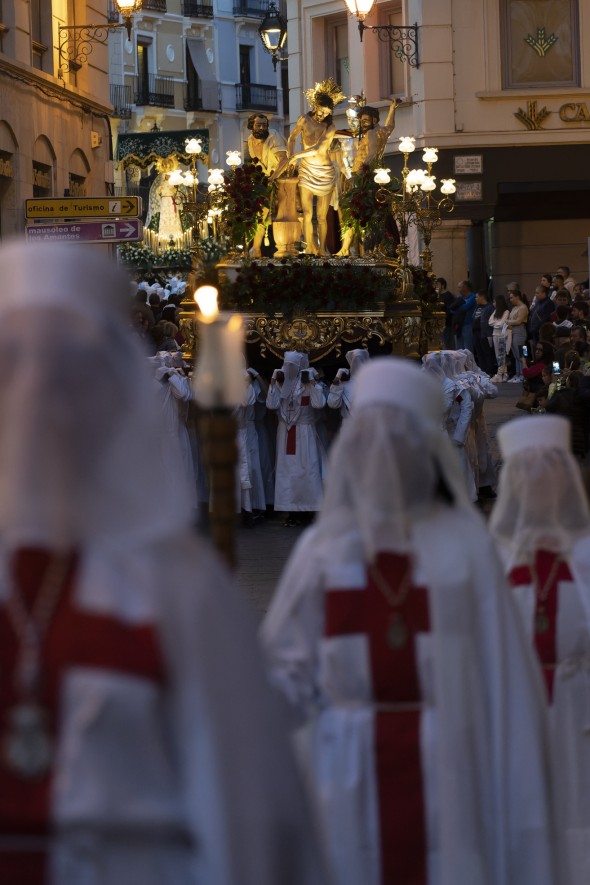 482_procesion-viernes-teruel07.jpg