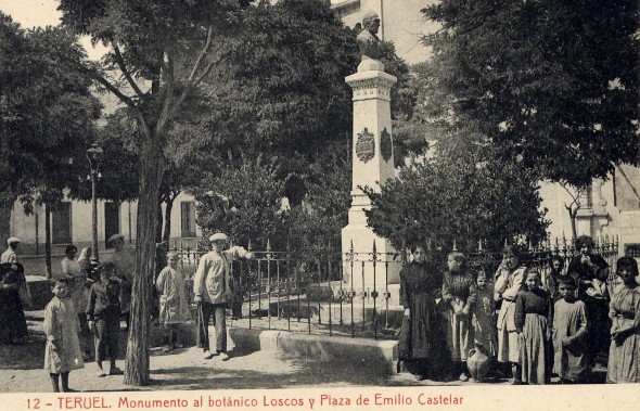 Monumento al Botánico Francisco Loscos Tarjeta postal de la casa Thomas, 1914